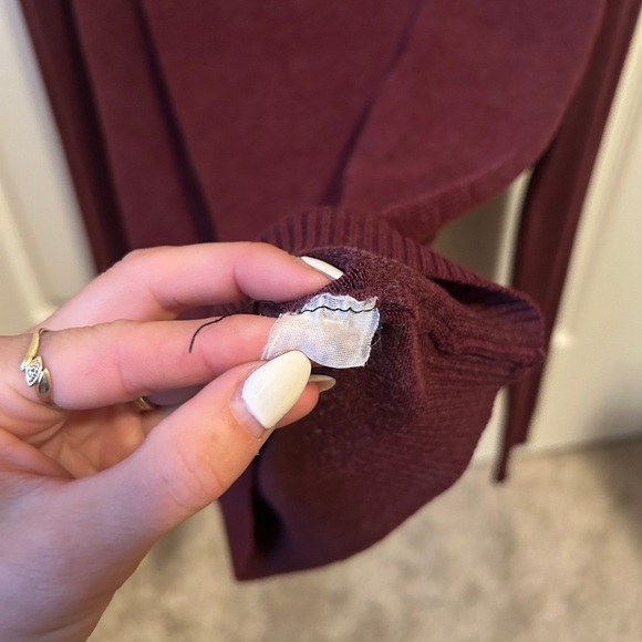 Pullover Sweater ~ size medium - Picture 4 of 6